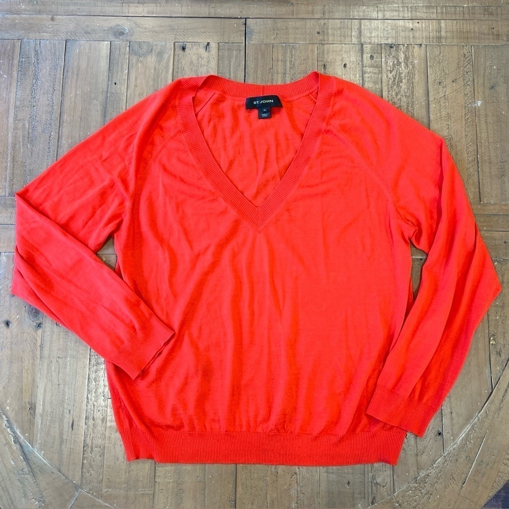 St. John Sweater XL Orange V-neck Lightweight Wool blend Pullover Preppy Classic